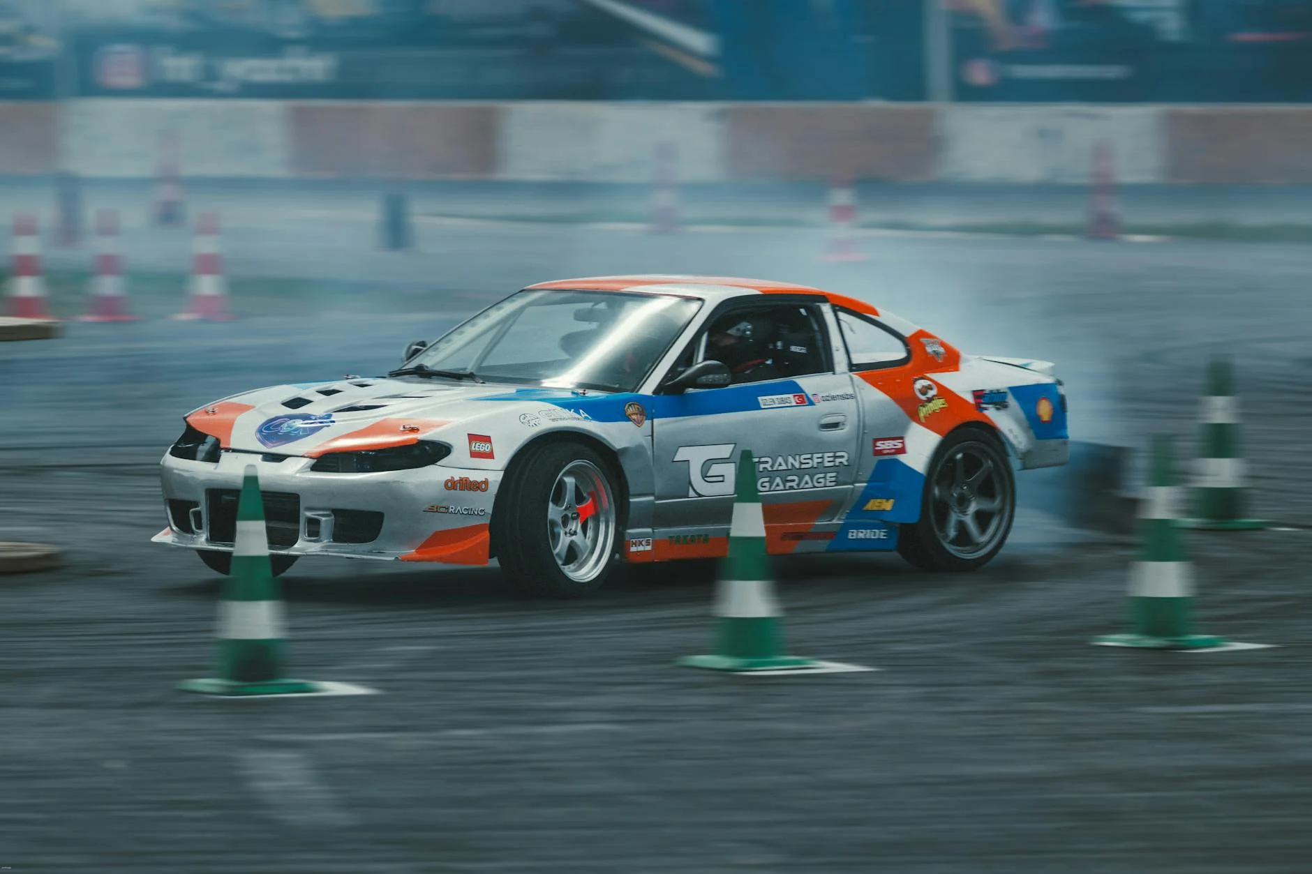 Психологія кольору в NFS: як підібрати ліврею та вініл, щоб авто виглядало як у профі