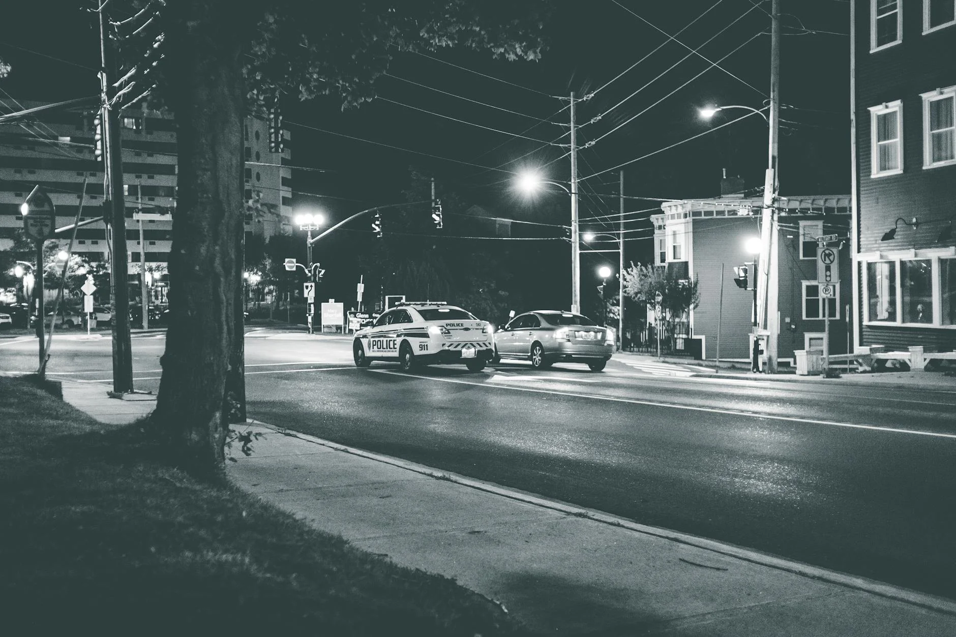 Лицензированные треки vs. оригинальные композиции: какой подход лучше работал для атмосферы NFS