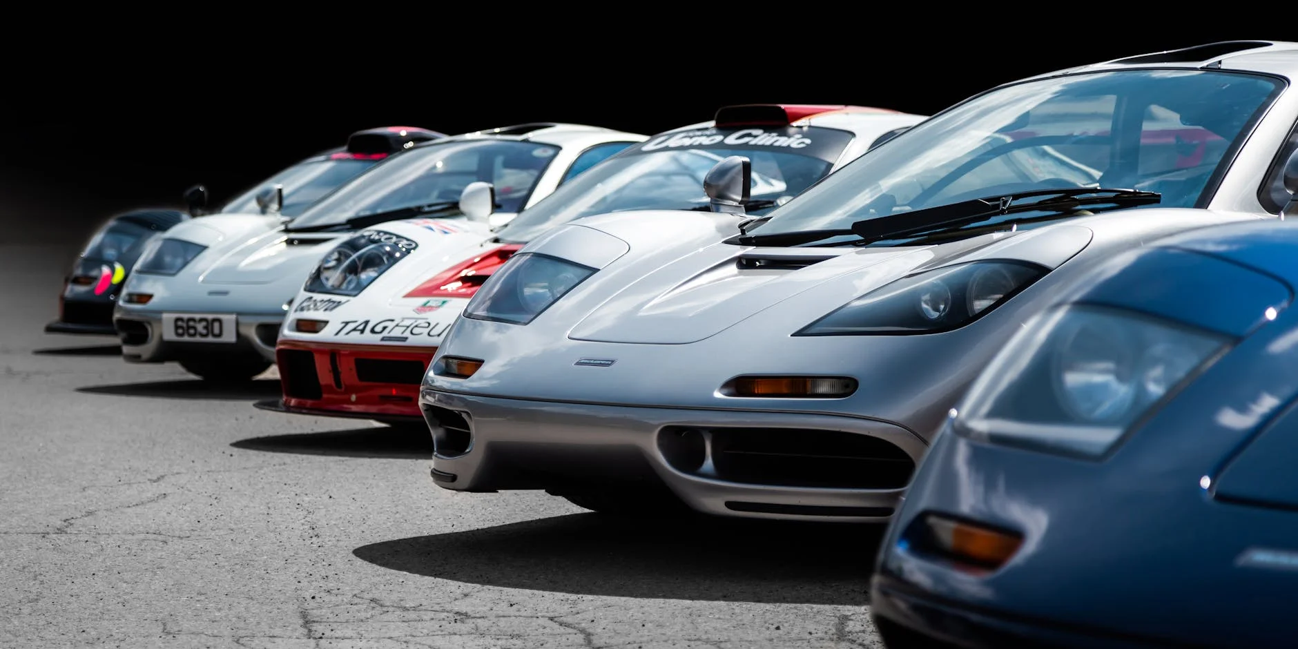 Porsche 911 GT1 racing car 1990s supercar silver