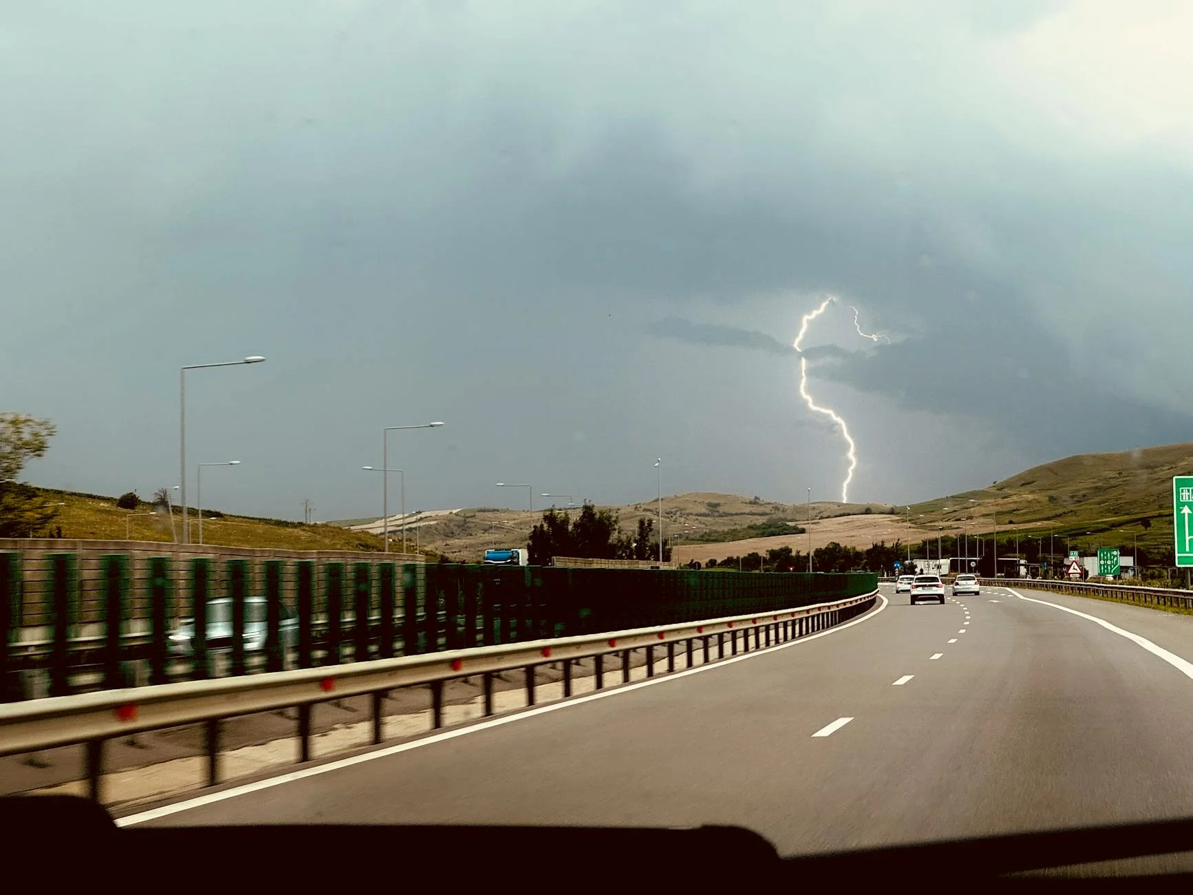 Need for Speed Rivals police chase highway pursuit