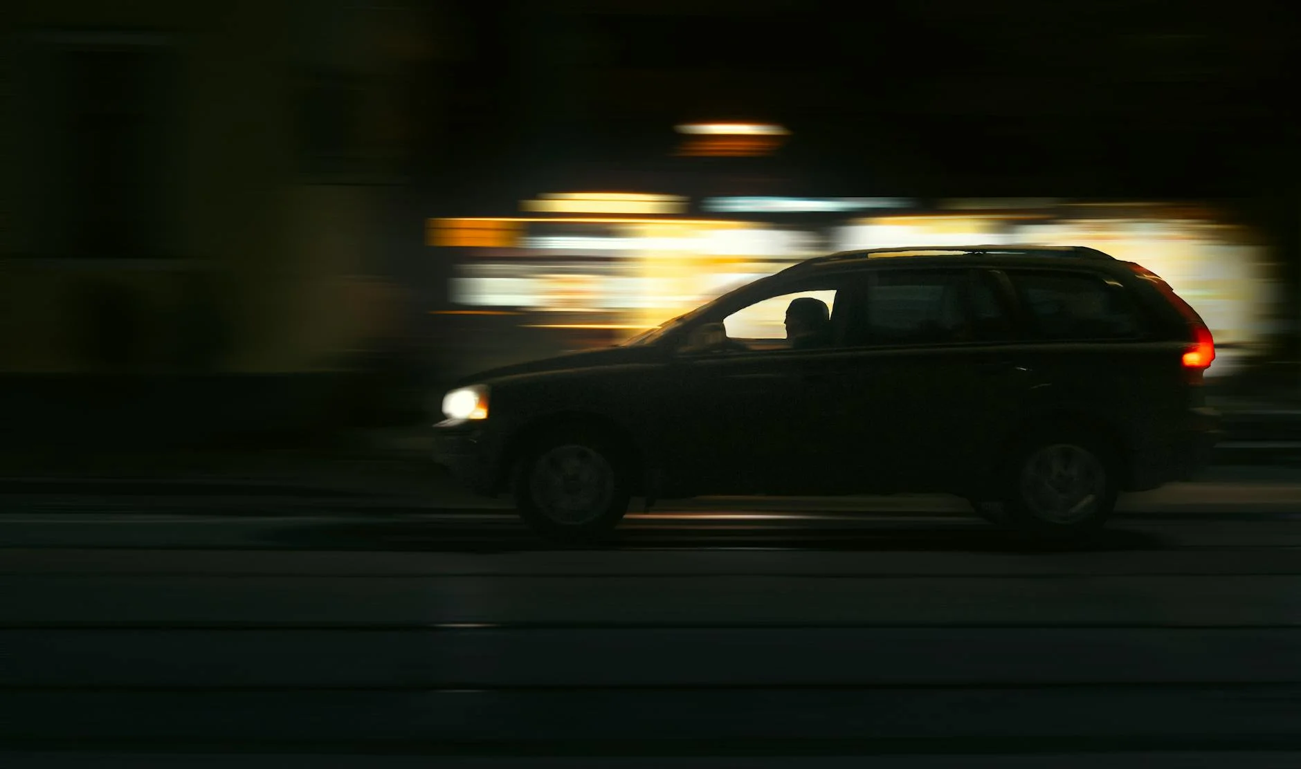 Need for Speed Underground 2003 street racing neon city night