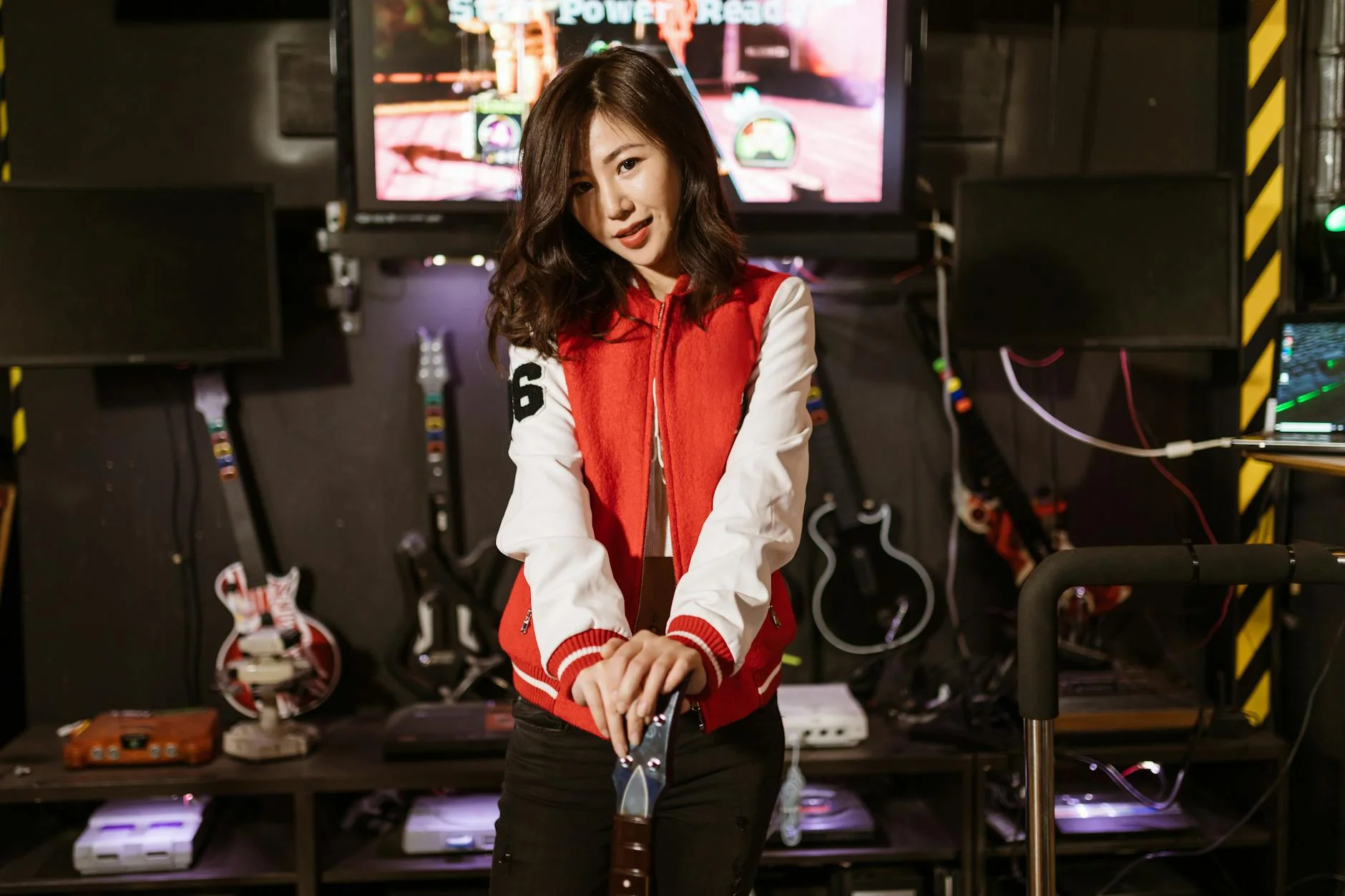 Музыка как маркетинг: как EA использовала саундтреки NFS для продвижения серии