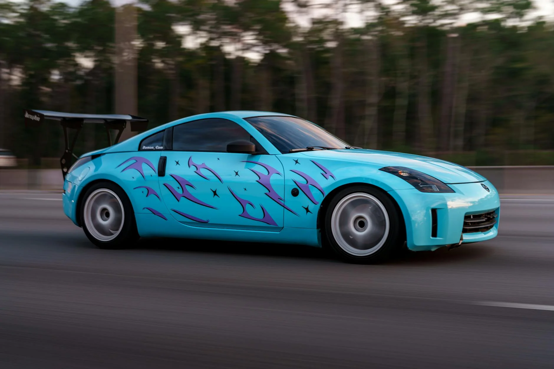 Need for Speed Unbound 2022 street racing neon city