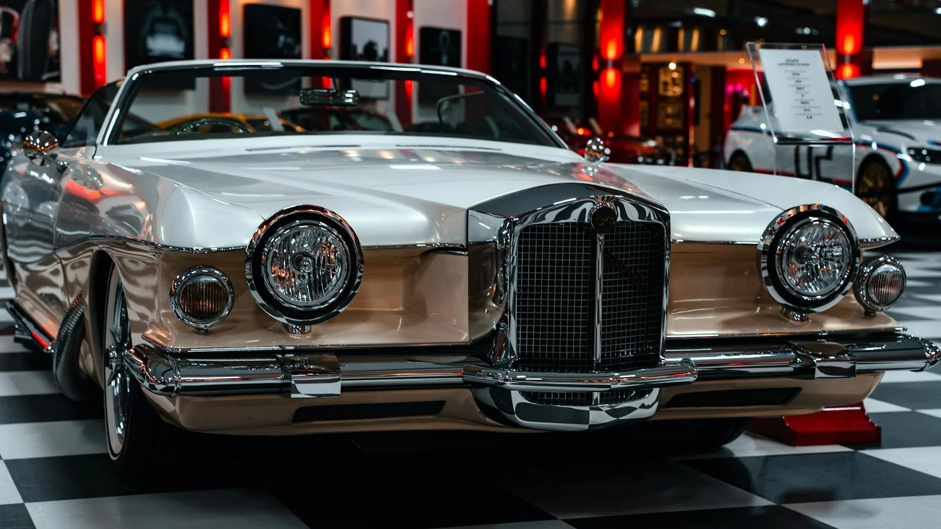 Ford GT90 concept car 1995 Detroit auto show silver futuristic