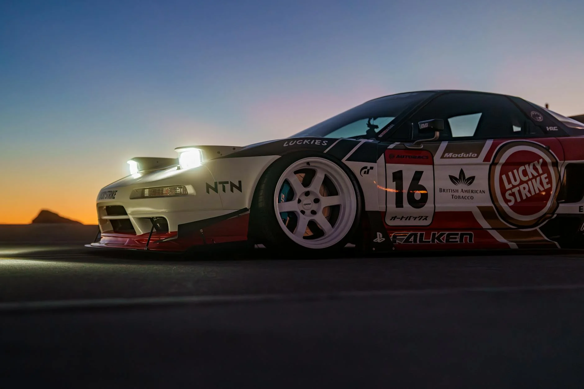 Need for Speed Heat photo mode sports car desert sunset