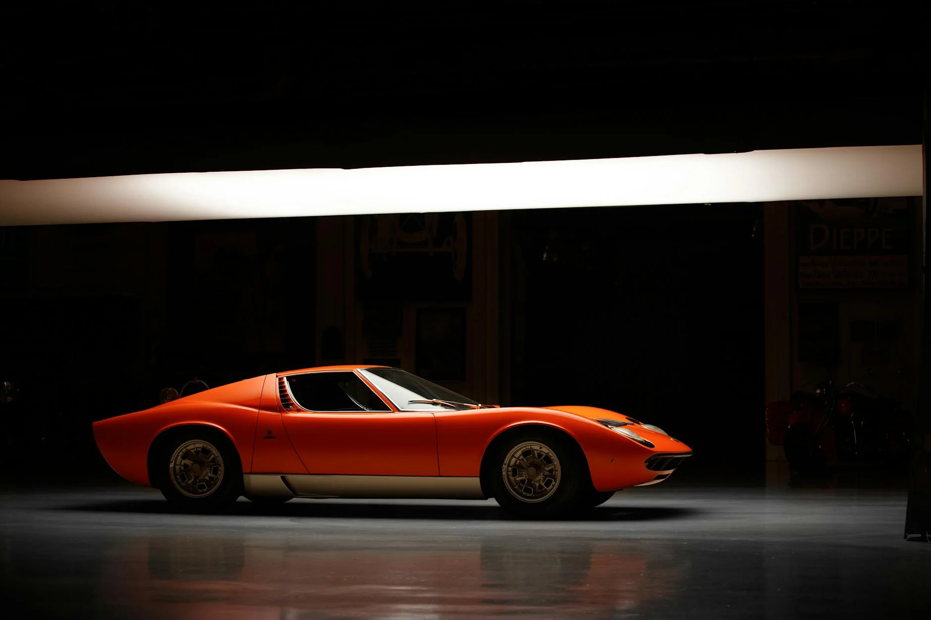 Lamborghini Countach classic supercar side view red