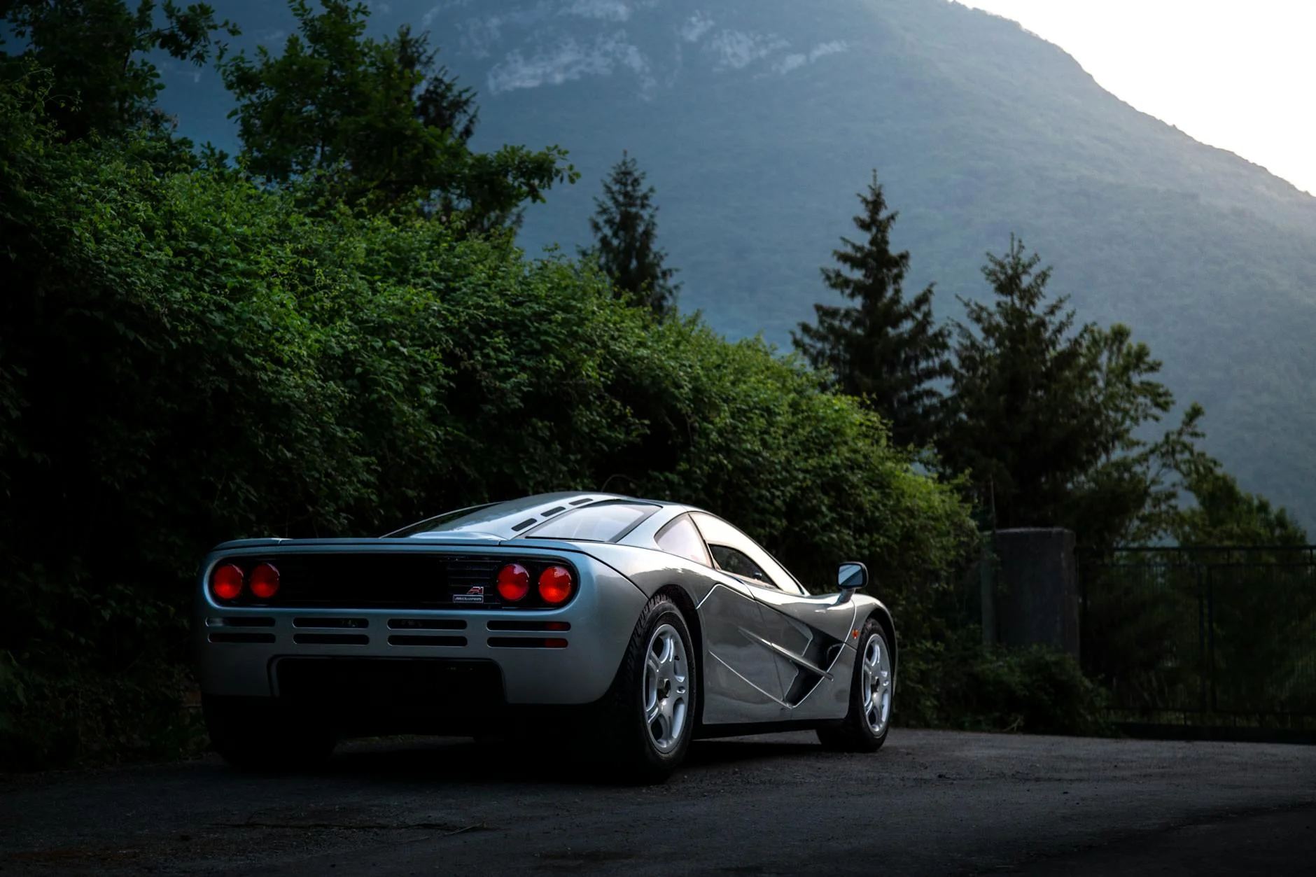 McLaren F1 supercar aerodynamics wind tunnel testing
