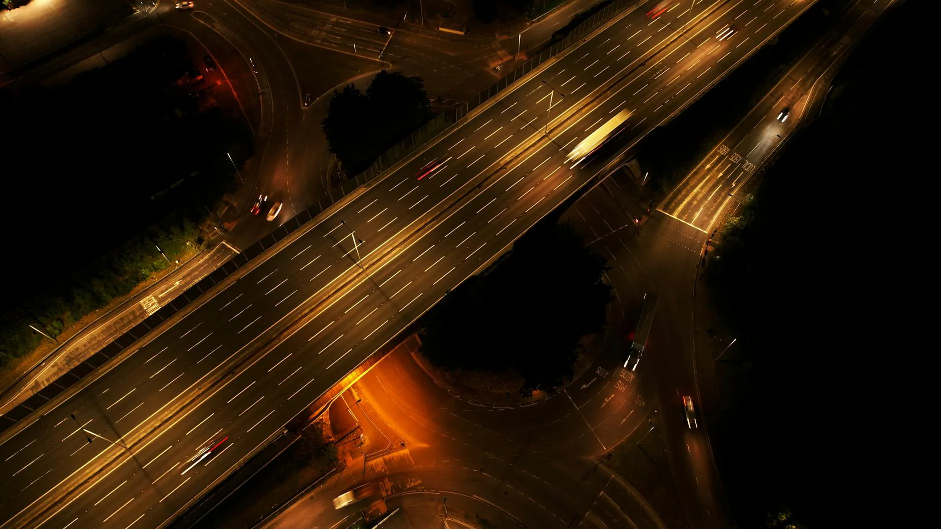 Need for Speed Most Wanted 2005 police chase highway night