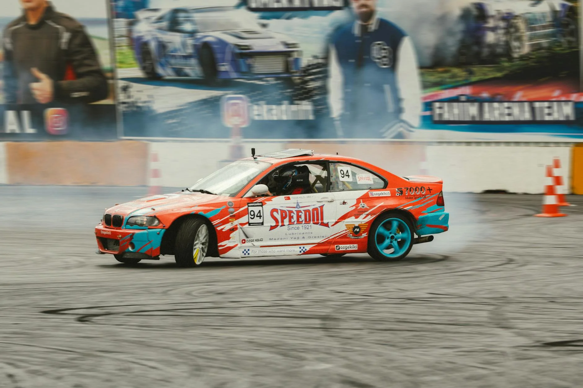 Need for Speed Shift technical racing Porsche track precision driving