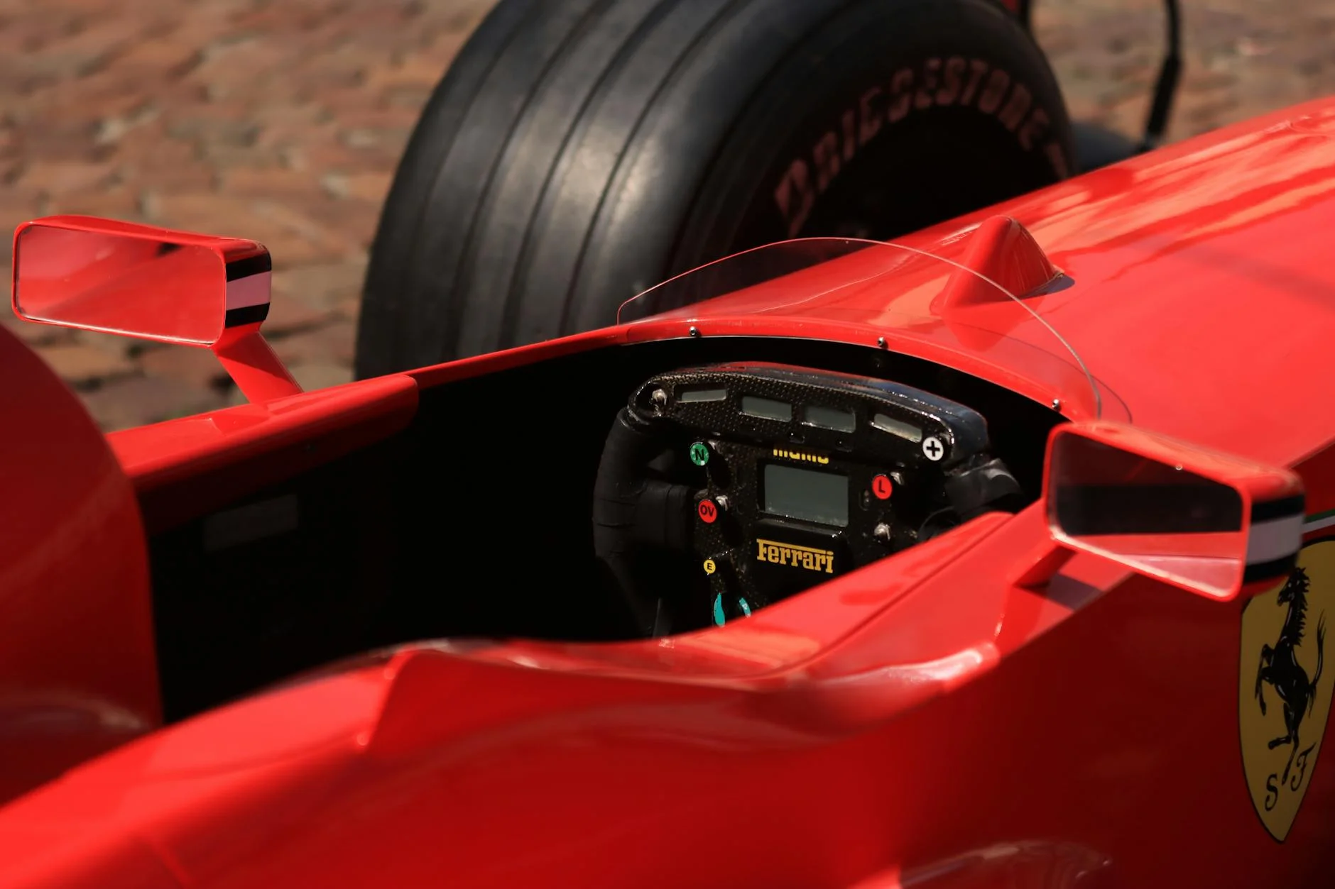 Need for Speed Shift racing track cockpit view high speed