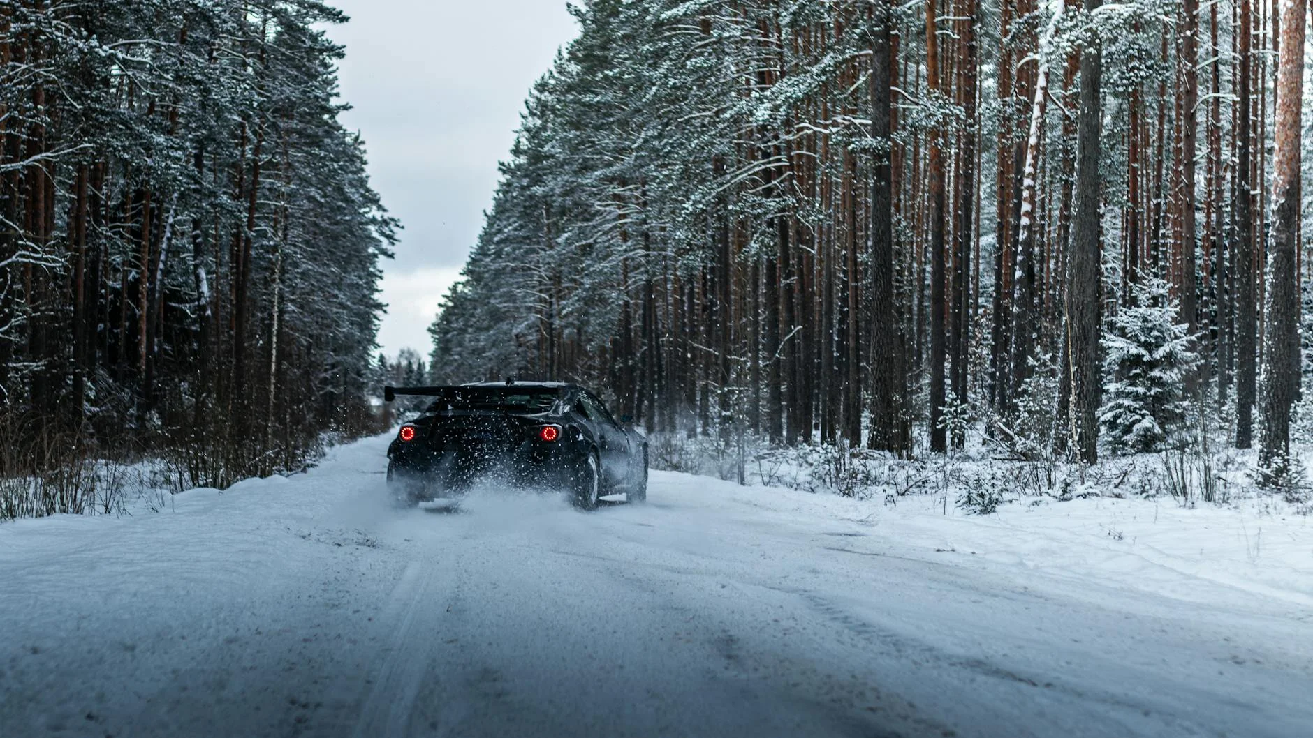 Need for Speed Rivals police chase Frostbite engine mountain road