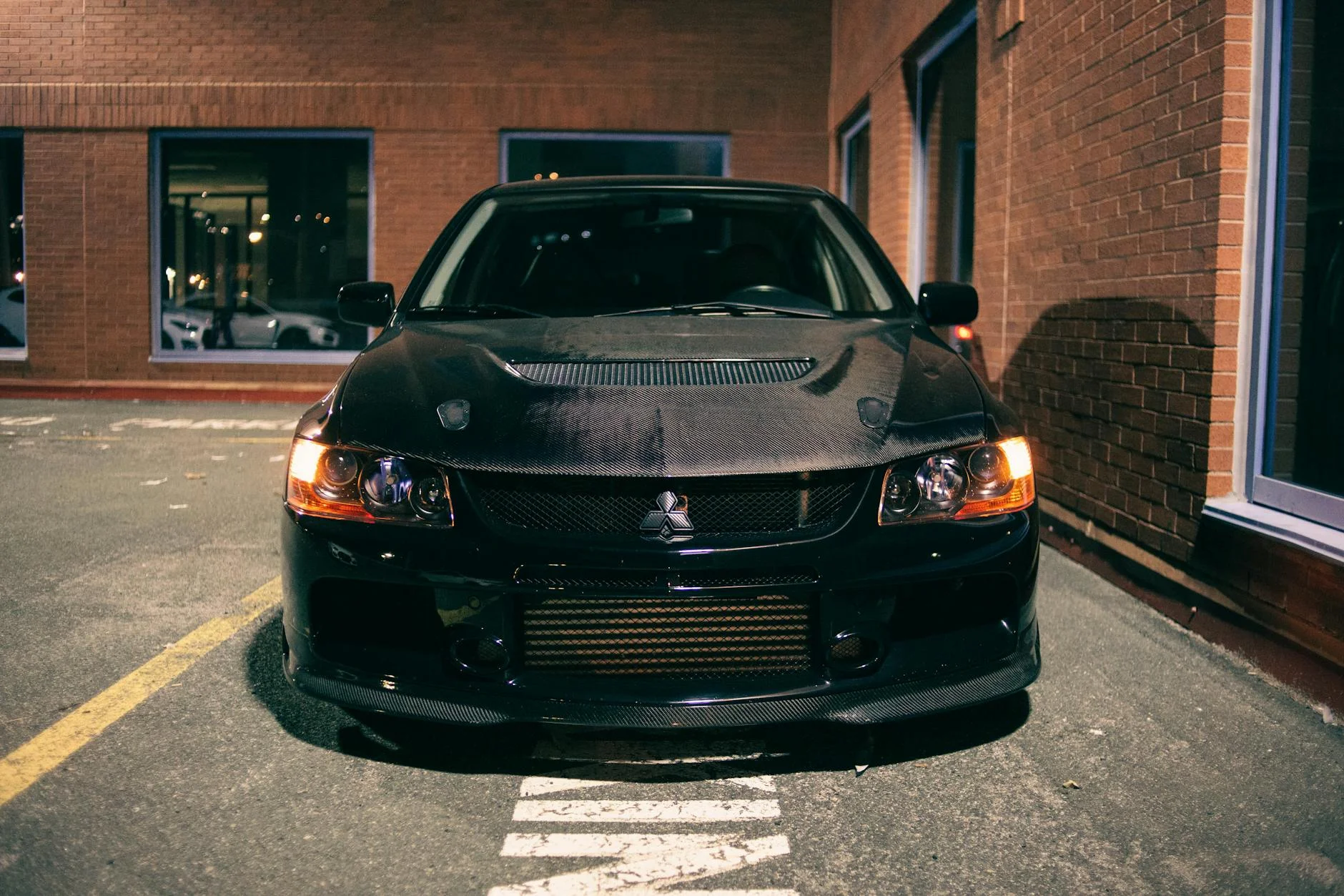 Need for Speed Most Wanted 2005 parking lot night scene