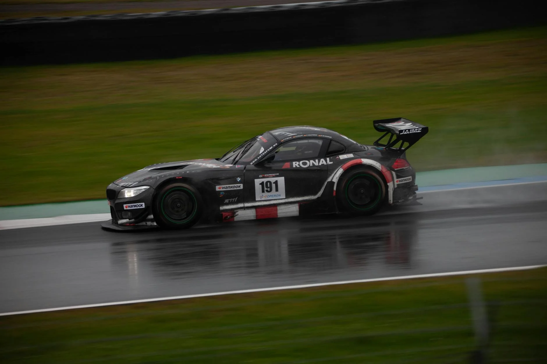 car suspension setup tuning workshop racing wet conditions