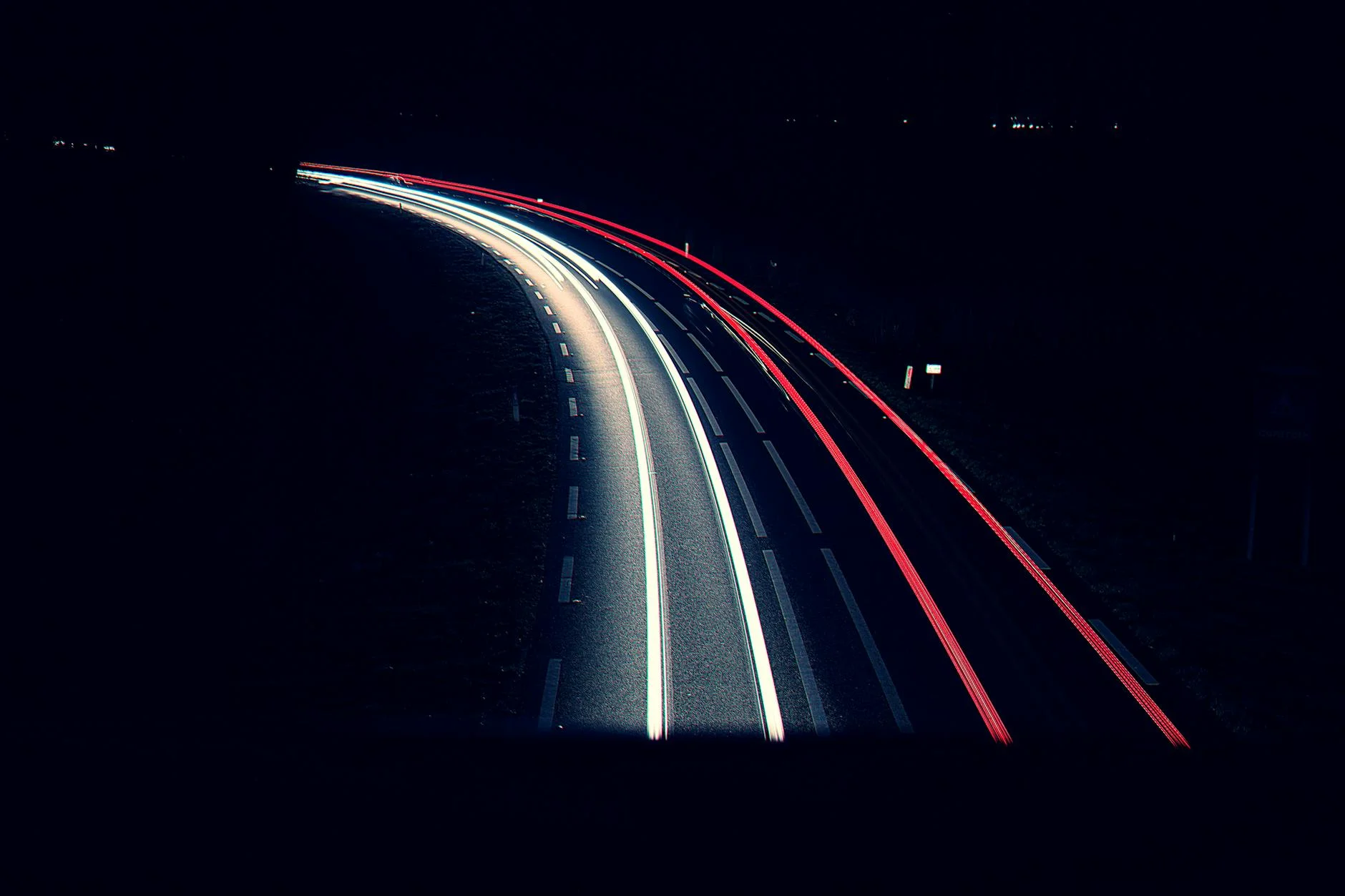 police car pursuit highway night lights speed