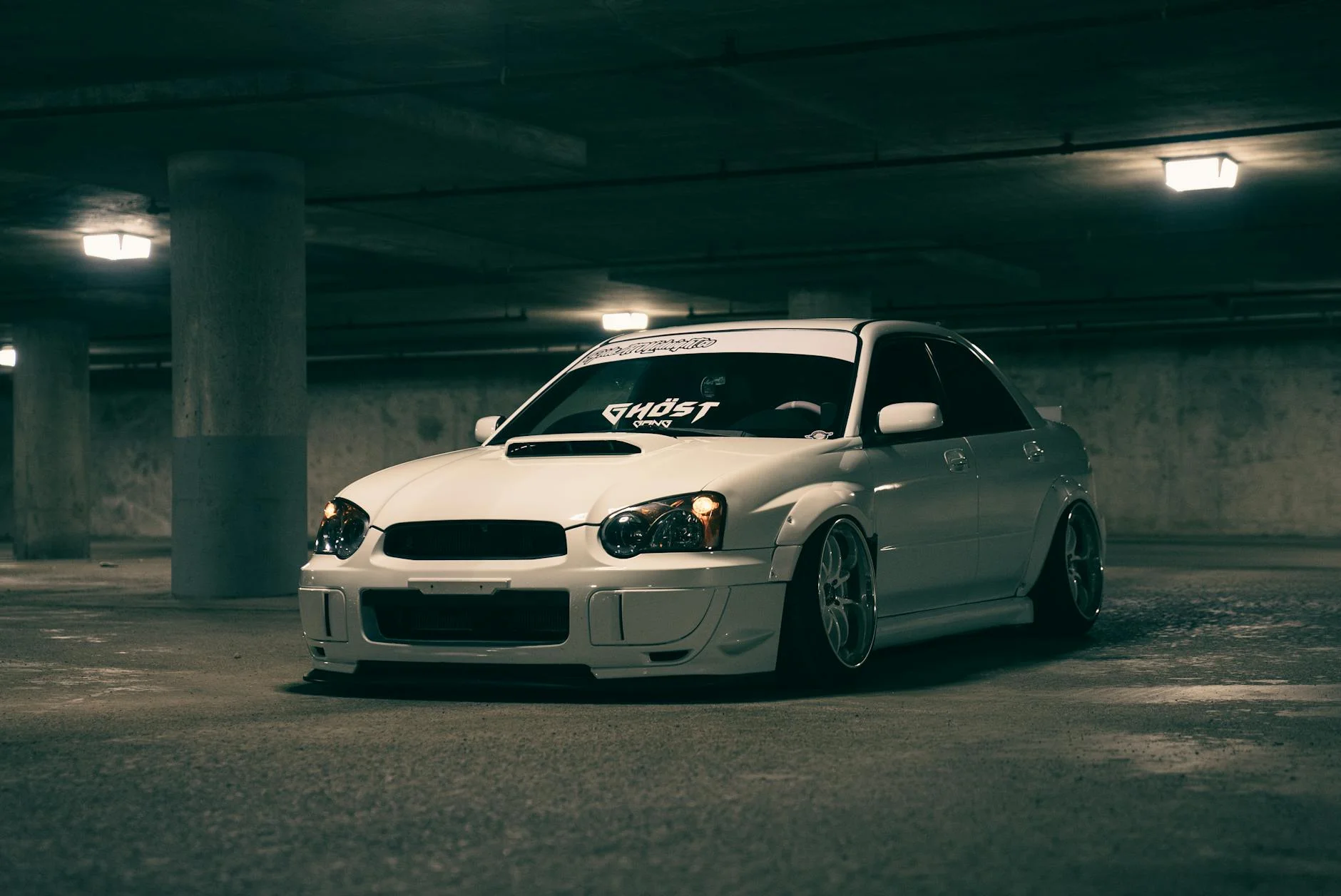 Need for Speed Heat garage car collection night racing