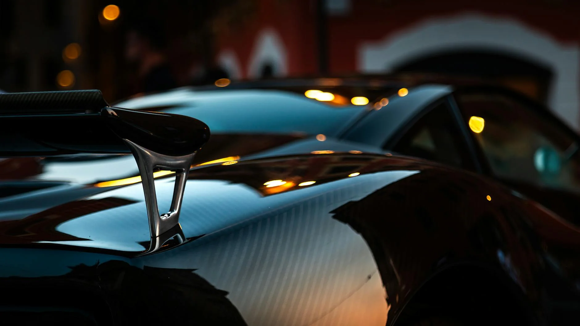 Need for Speed Carbon canyon night race street lights dramatic