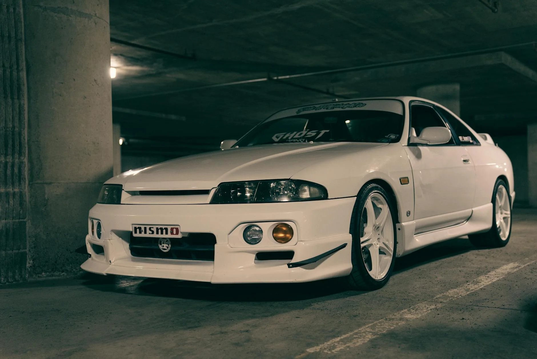 Need for Speed Heat AWD tuning garage car setup